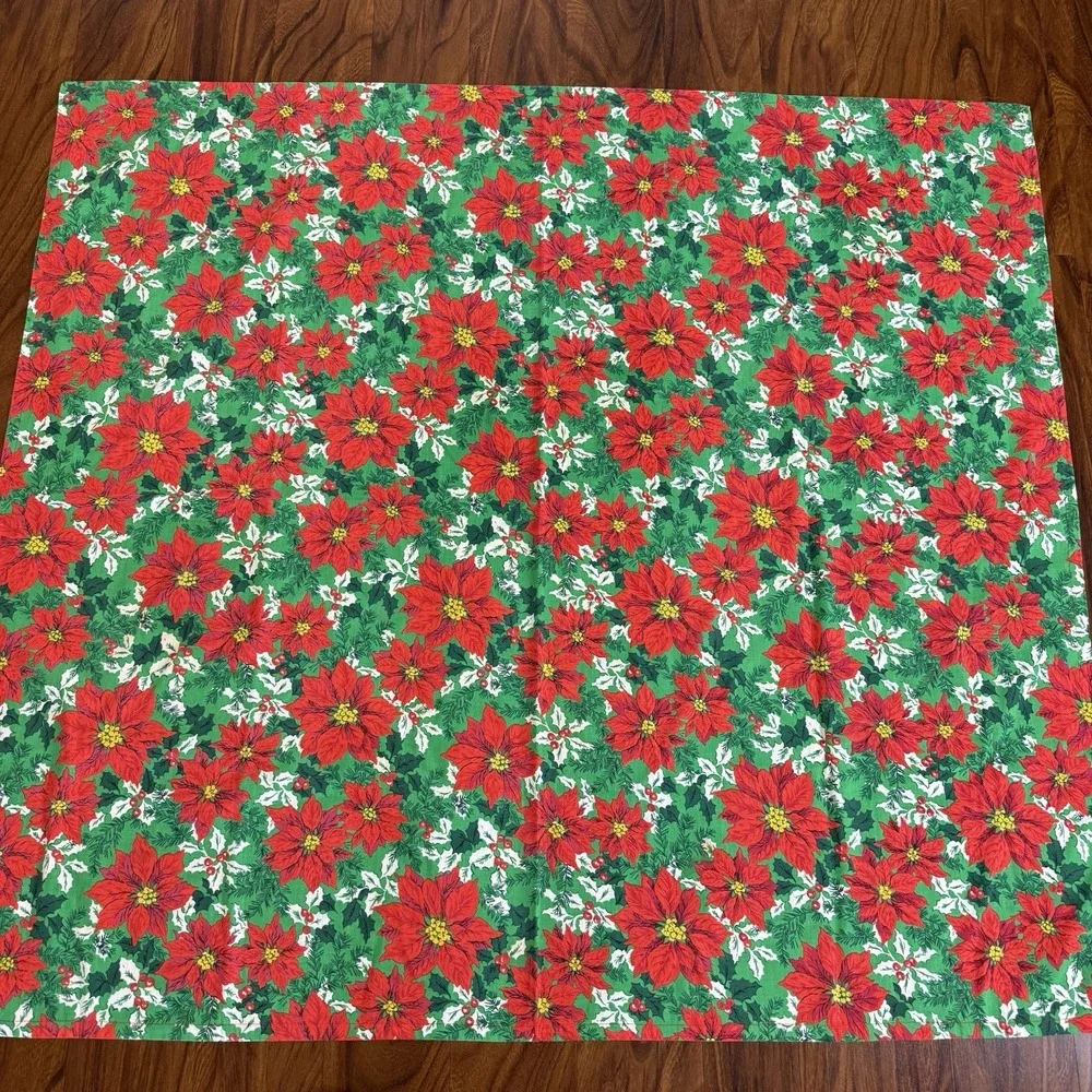 Vintage Handmade Poinsettia Christmas Tablecloth 52